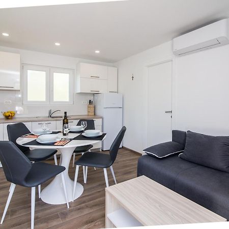 Luxury Mobile Homes Liza Биоград на Мору Екстериор снимка