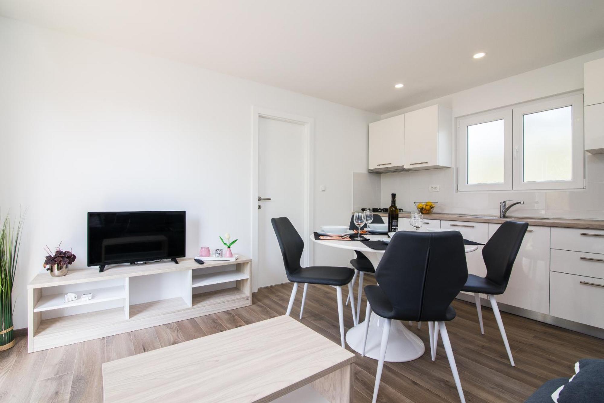Luxury Mobile Homes Liza Биоград на Мору Екстериор снимка
