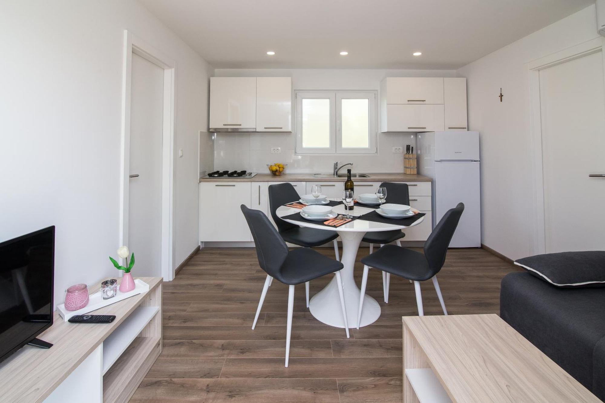 Luxury Mobile Homes Liza Биоград на Мору Екстериор снимка