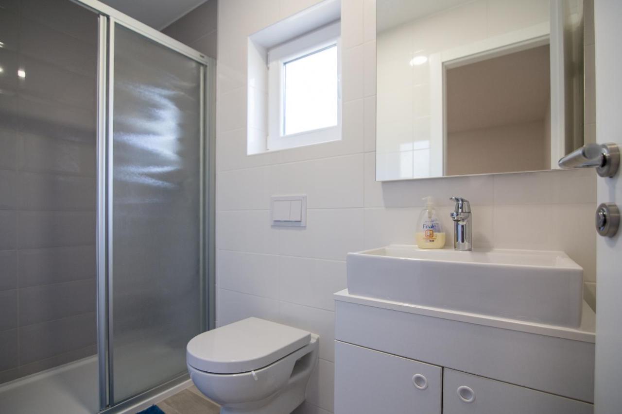 Luxury Mobile Homes Liza Биоград на Мору Екстериор снимка